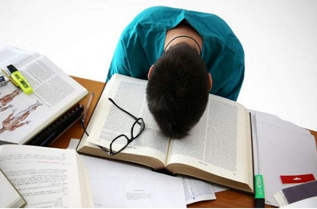 مطالعه طولانی مدت بدون استراحت یا مطالعه متنوع؟